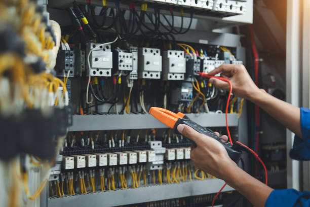 Best Licensed Electrician  in Trumbull Center, CT